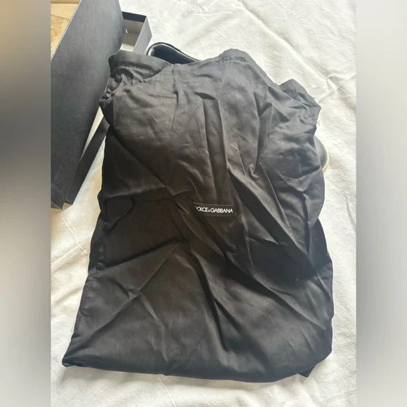 Dolce & Gabbana Men's Black and Gold Sneakers - Picture 5 of 8